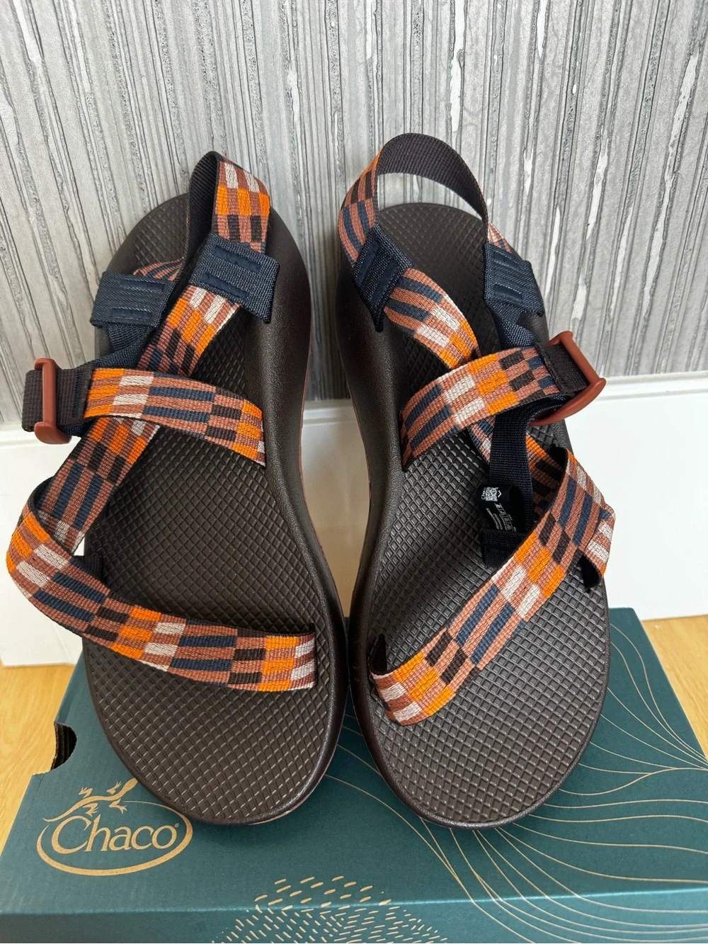 New Chaco men z1 classic brown adjustable SANDAL sz 10